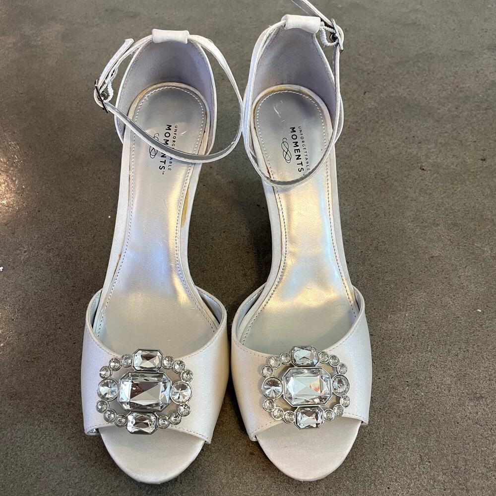 Unforgettable Moments White Satin Jeweled wedge wedding formal shoes womens 7